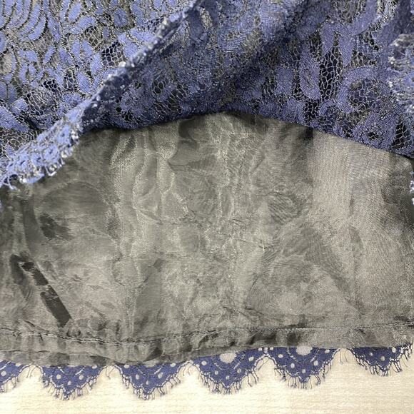 J.Crew Mini Skirt Sz 2 Navy Blue Lace Overlay Lined Side Zip Floral Scalloped - Picture 2 of 8